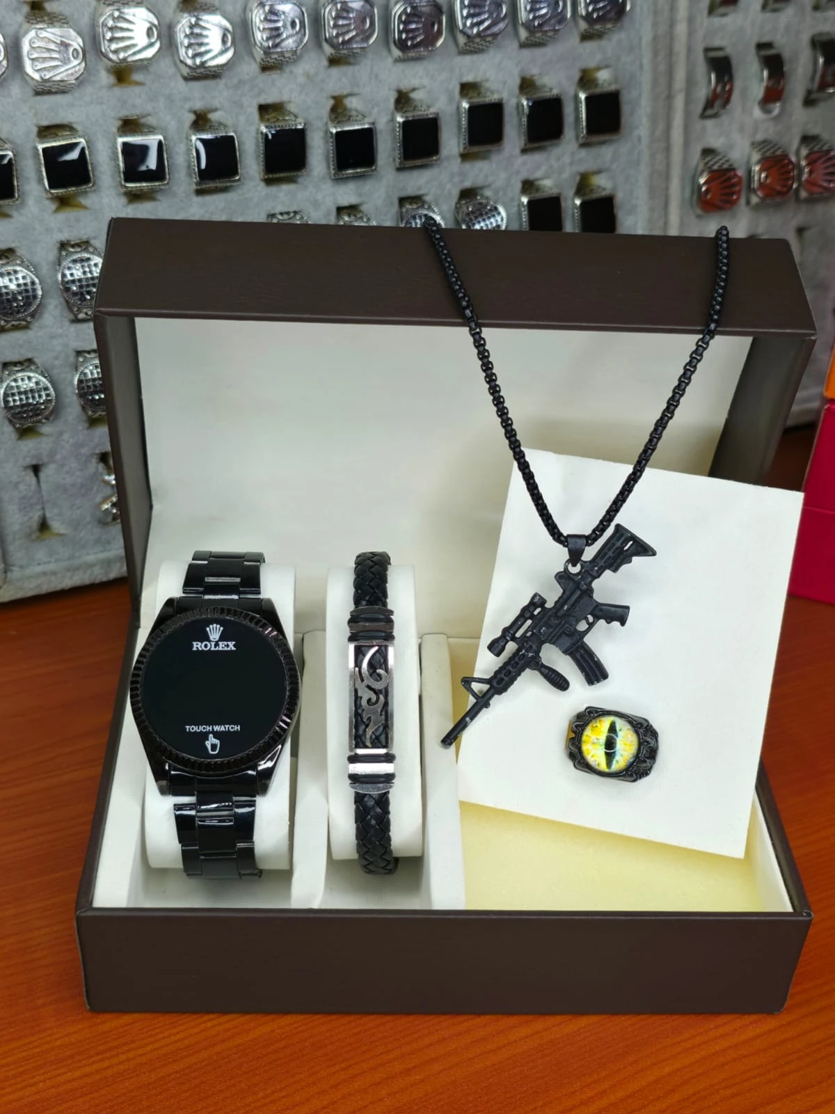 طقم اكسسوار رجالي ٤ قطع