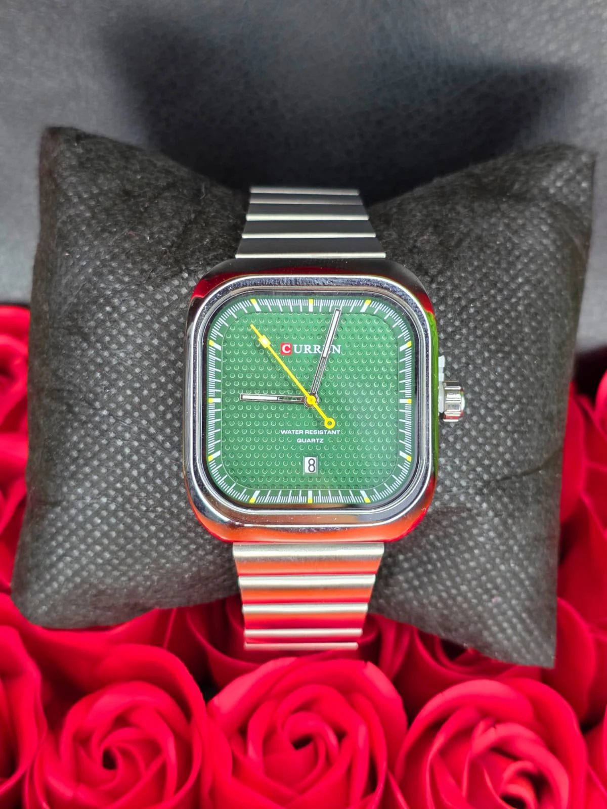 ساعه careen ( ضد المي )