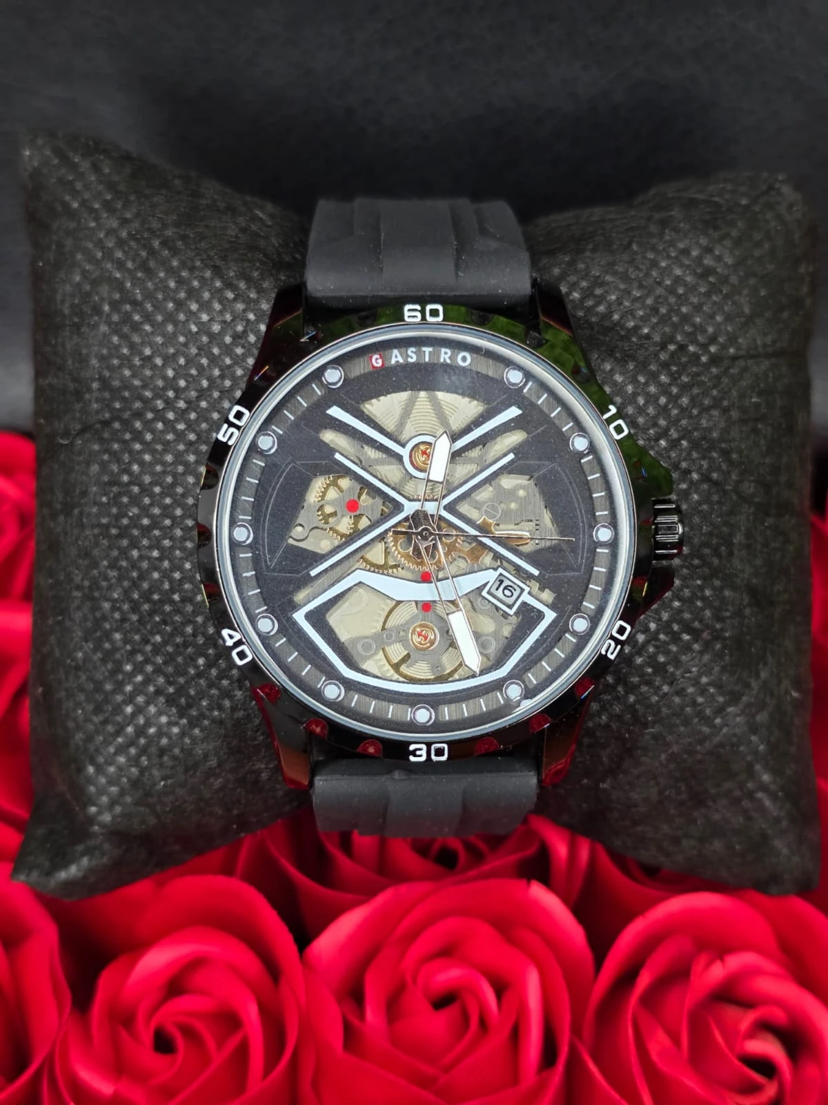 ساعه castro ( ضد المي )