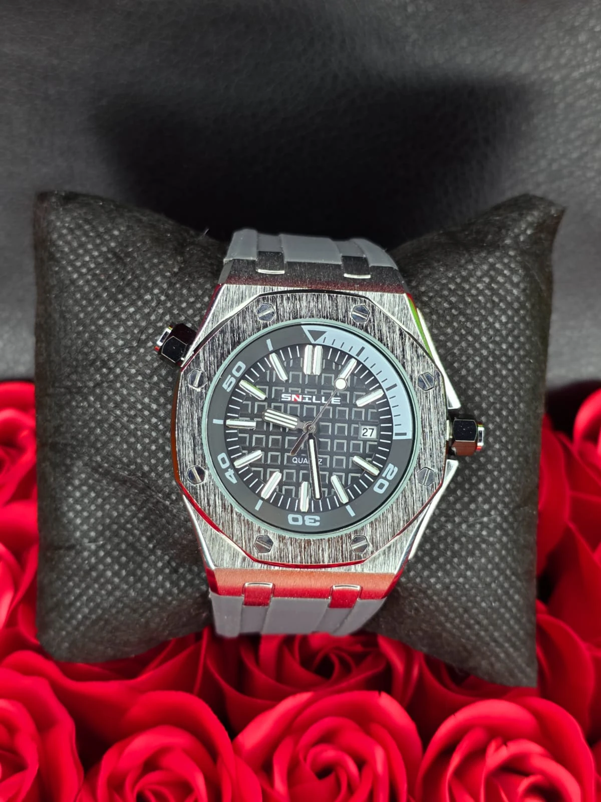 ساعه snile ( ضد المي )