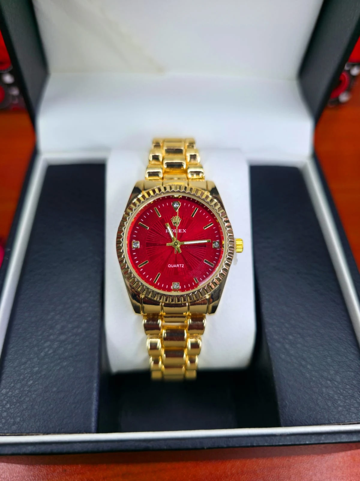 ساعه نسائية