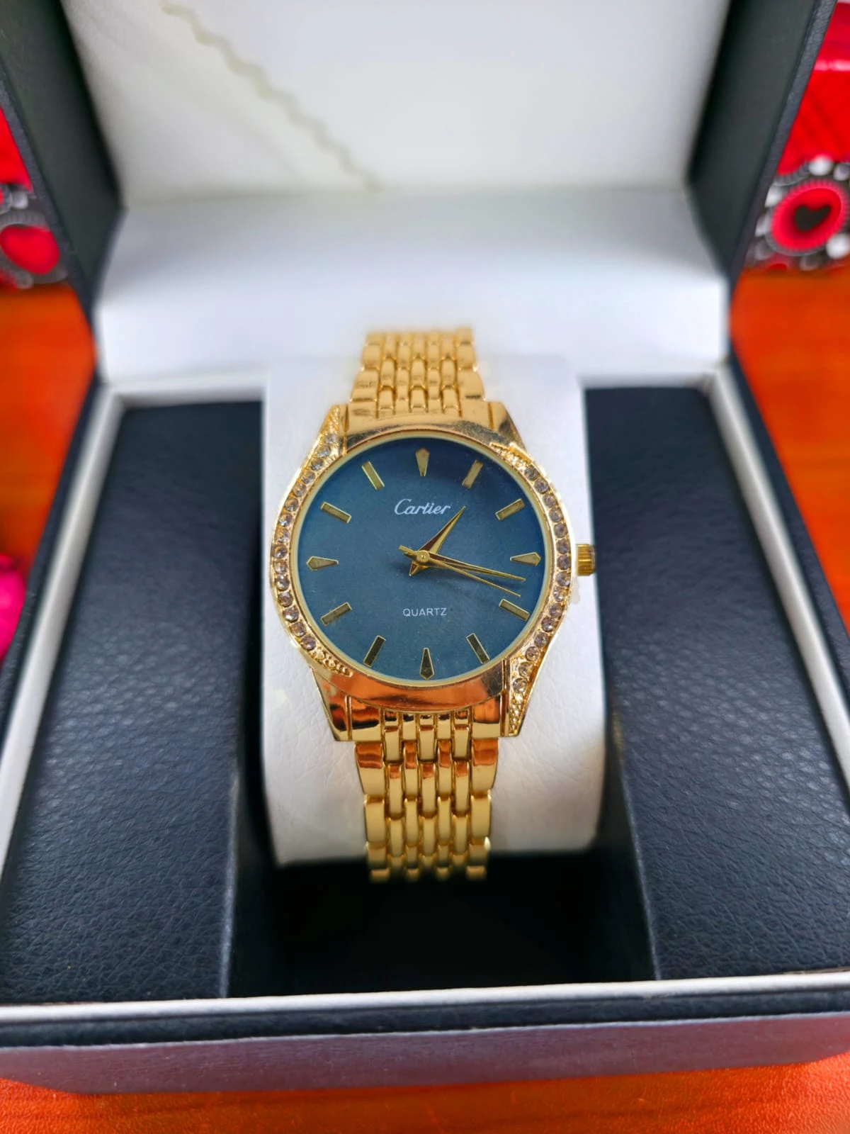 ساعه نسائية