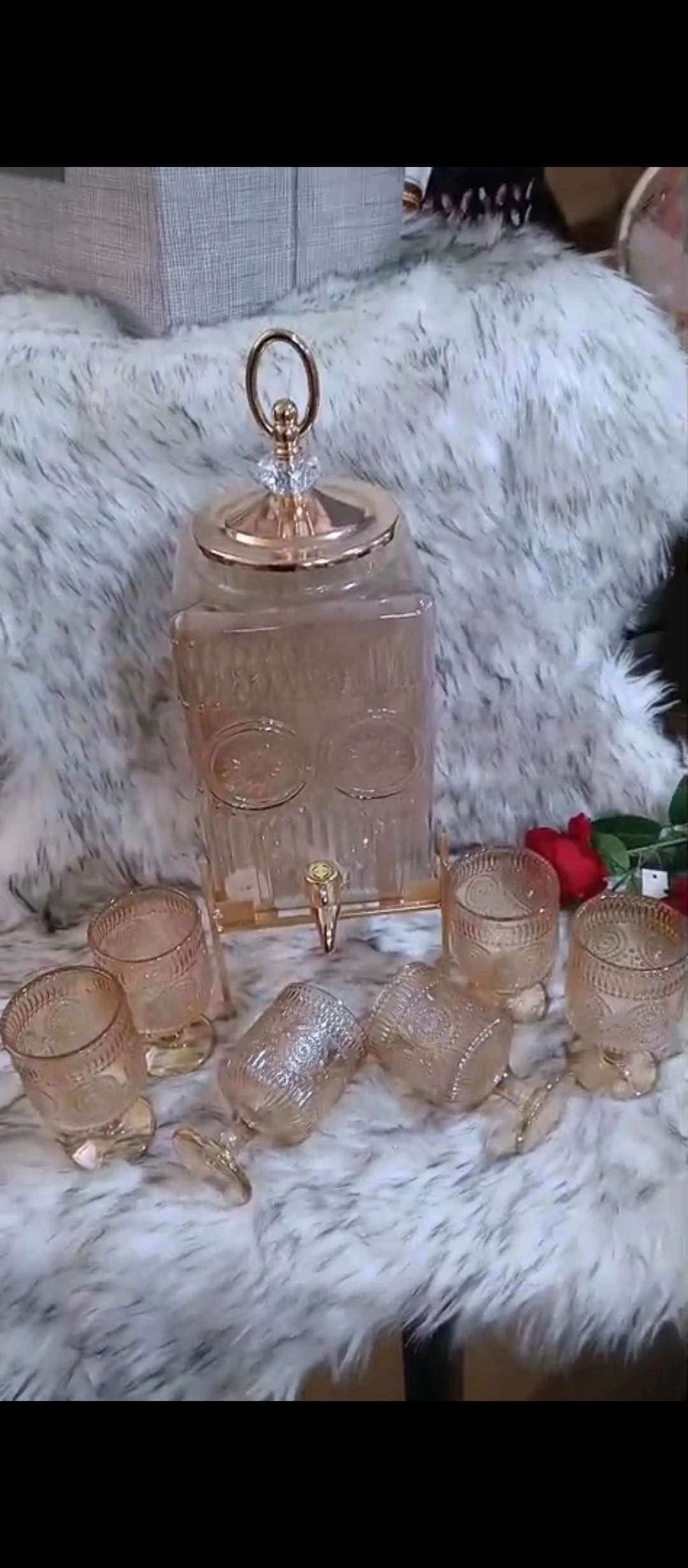 كولر زجاج مع ٦كبايات