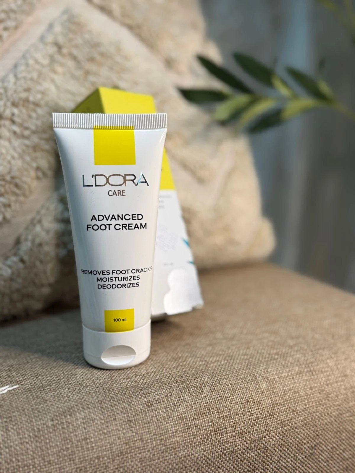 كريم القدمين