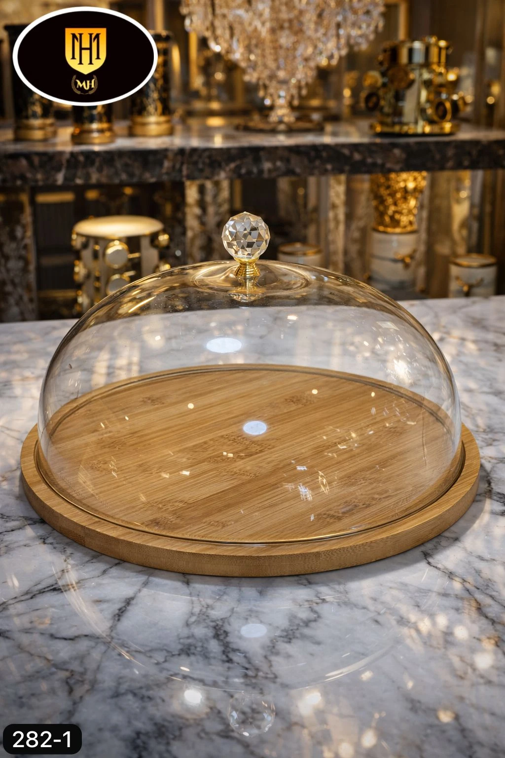 قالب كيك خشب مع غطاء كريستال