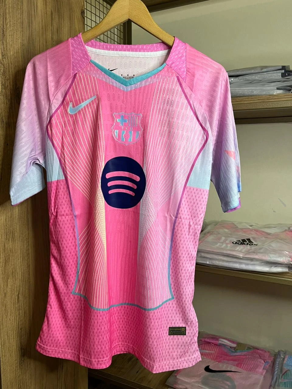 Barcelona Special Pink